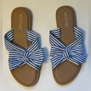 Girls West Loop, Small (5/6) Sandals, Blue and White Stripe Bow